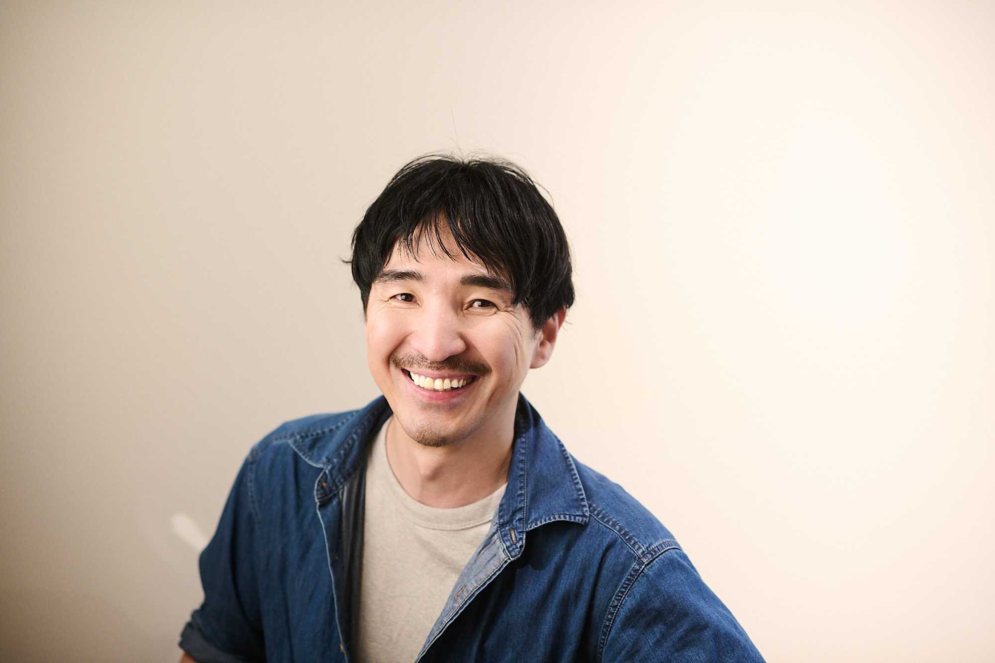 内山英典